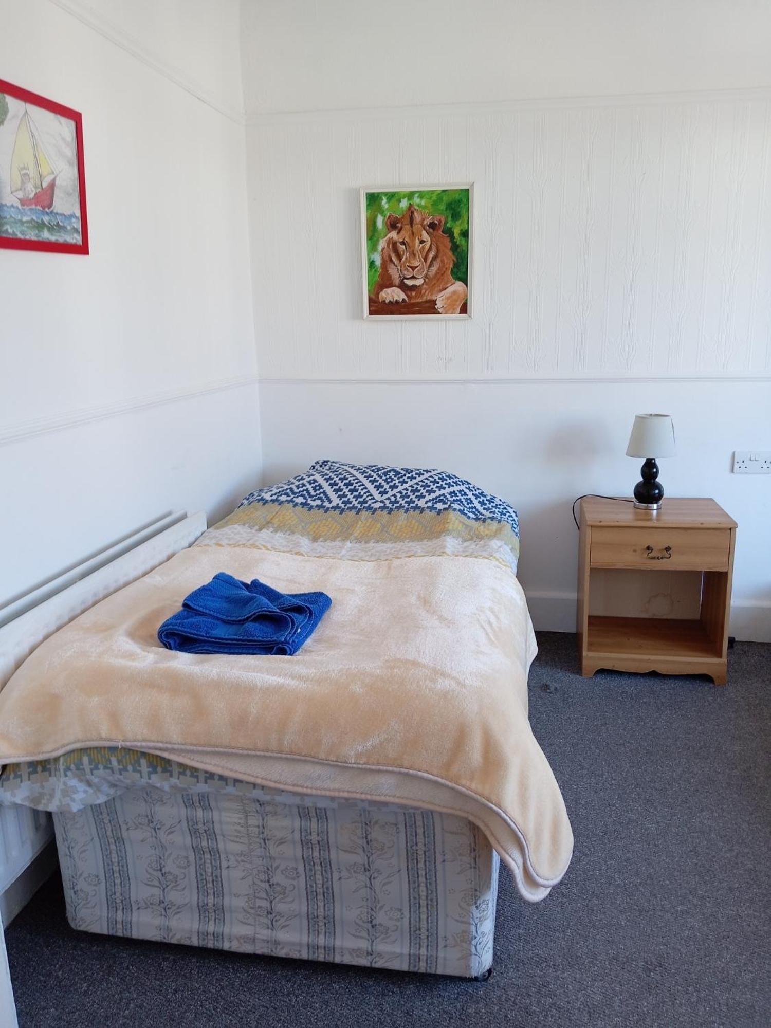 Amitie Guest House Bournemouth Exterior photo