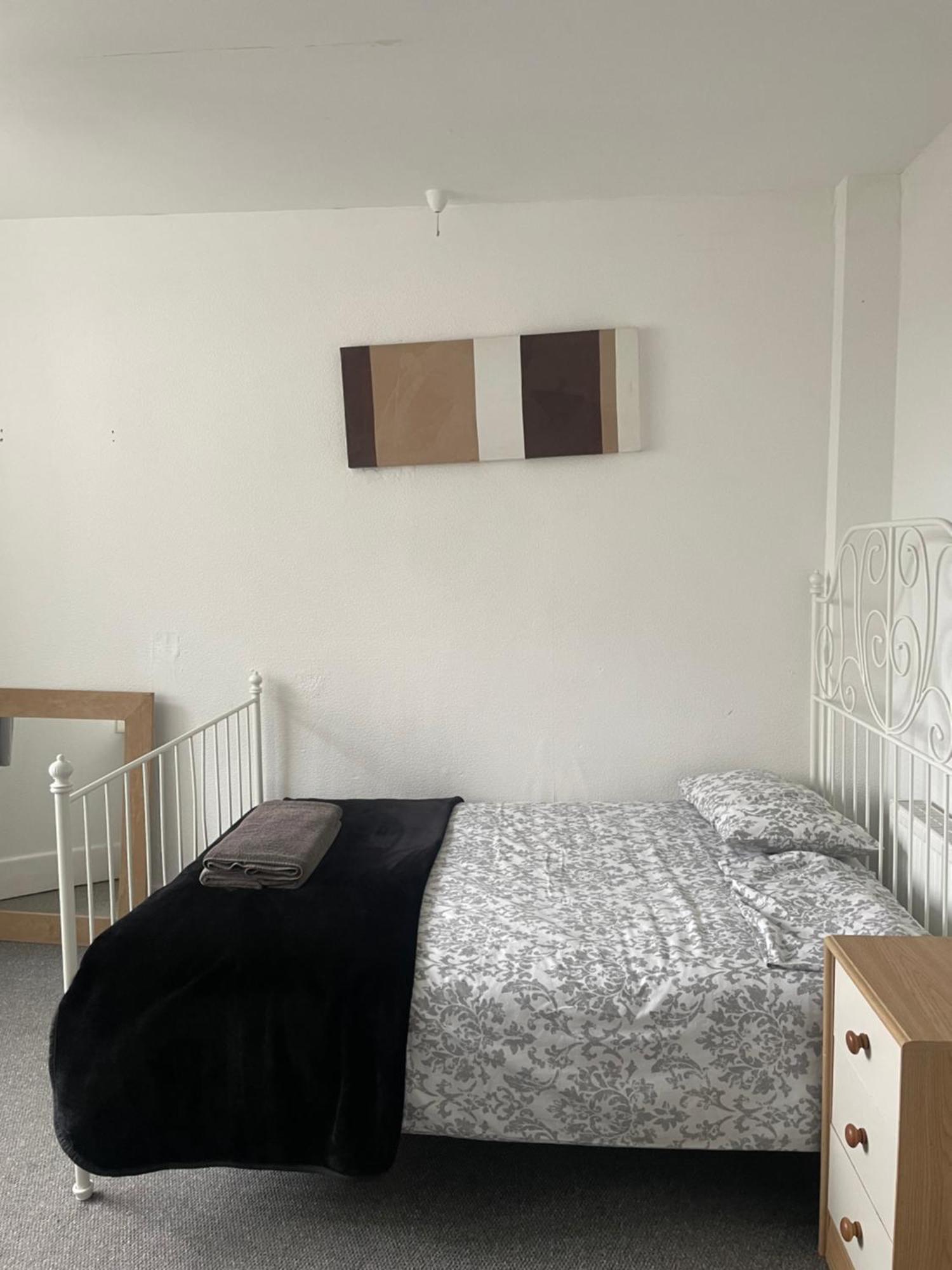 Amitie Guest House Bournemouth Exterior photo